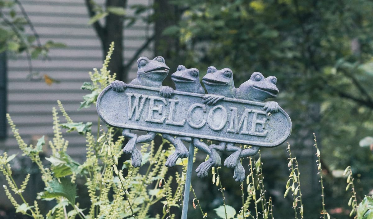 Welcome to Tiny Book Blog!